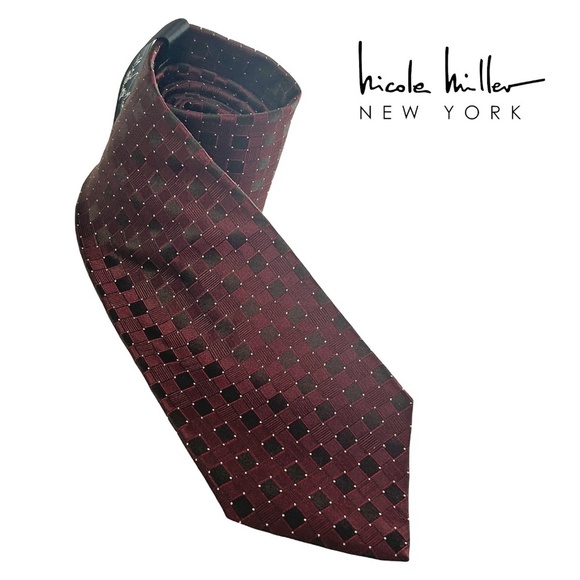 Nicole Miller NY Neck Tie Burgundy Micro dot Textured 100% Silk Burgundy NOS - Picture 8 of 11